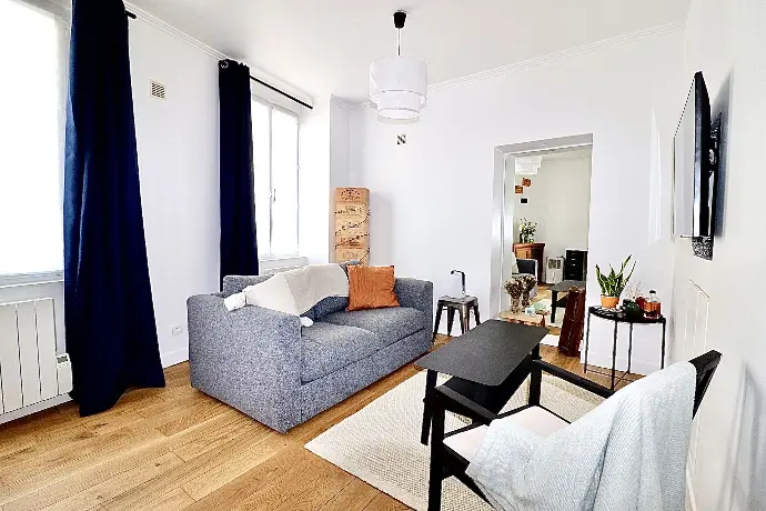 Appartement Proche Château & Gare à Versailles- 2 pièces avec Jardin